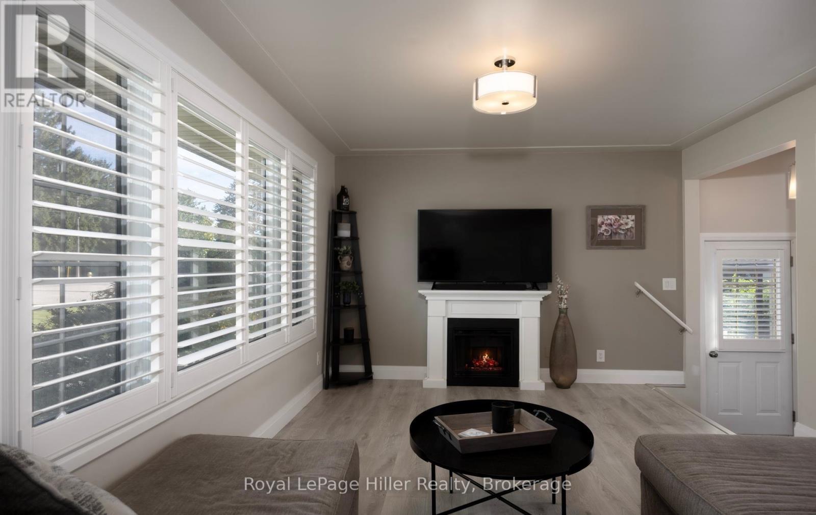 290 HOPE STREET, East Zorra-Tavistock (Tavistock) — photo 5