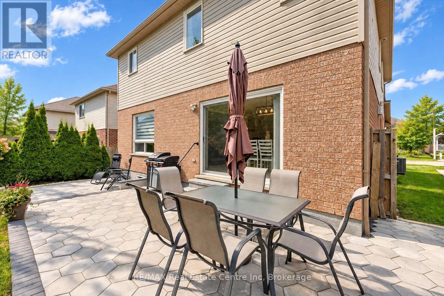 33 WASHBURN DRIVE - 19