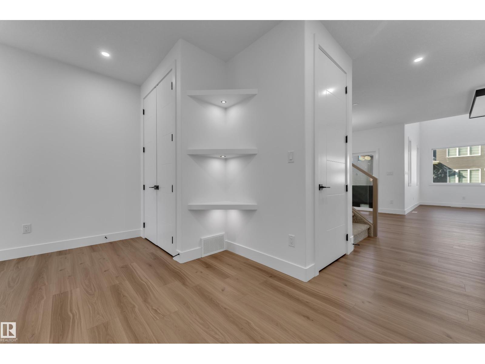 3604 44 AV - Image 15