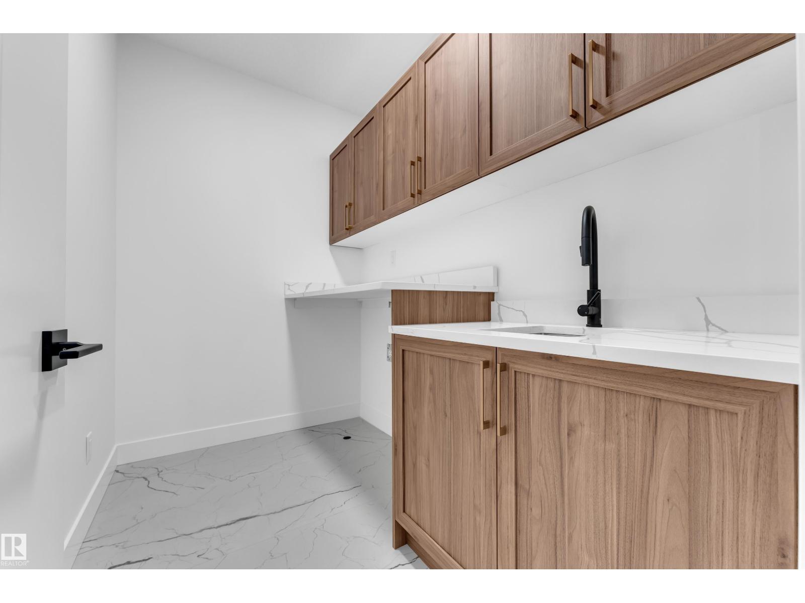 3604 44 AV - Image 39
