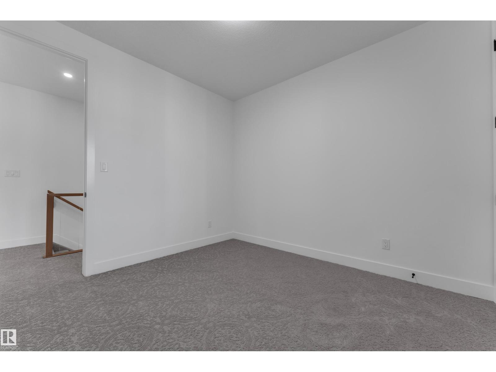 3604 44 AV - Image 41