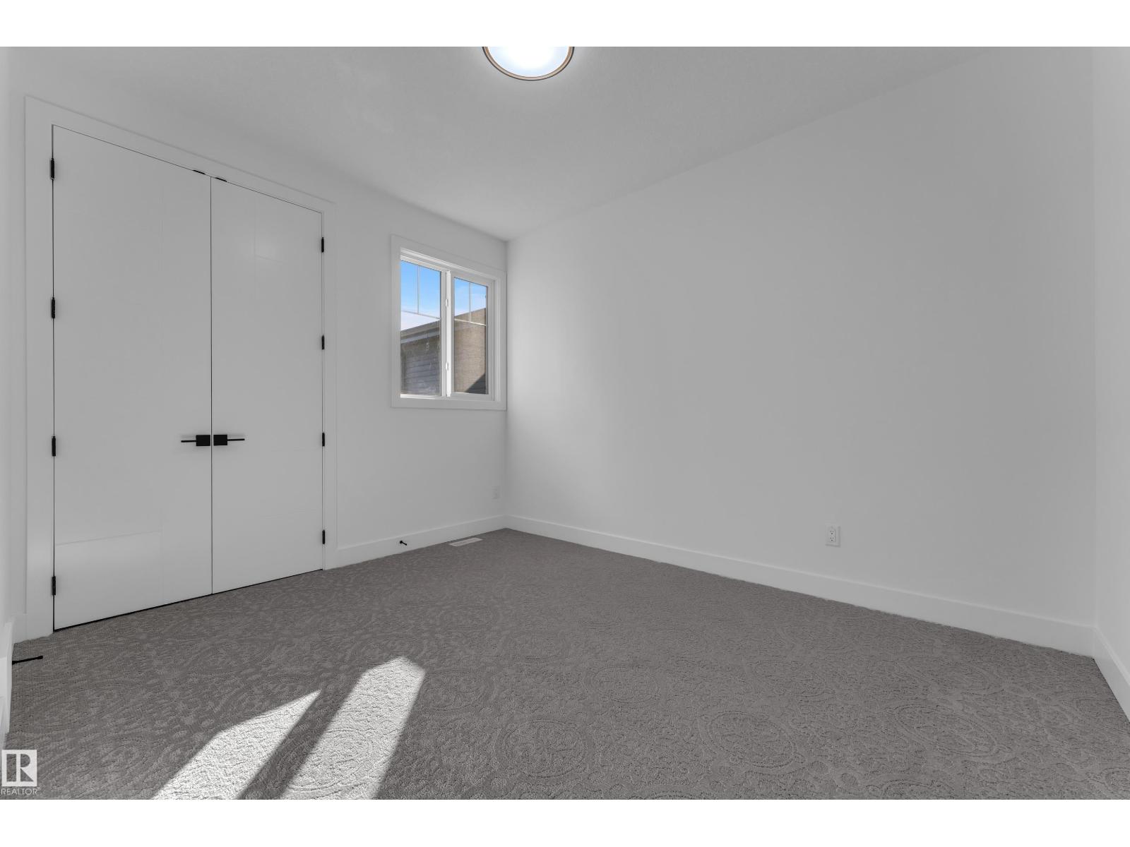 3604 44 AV - Image 43
