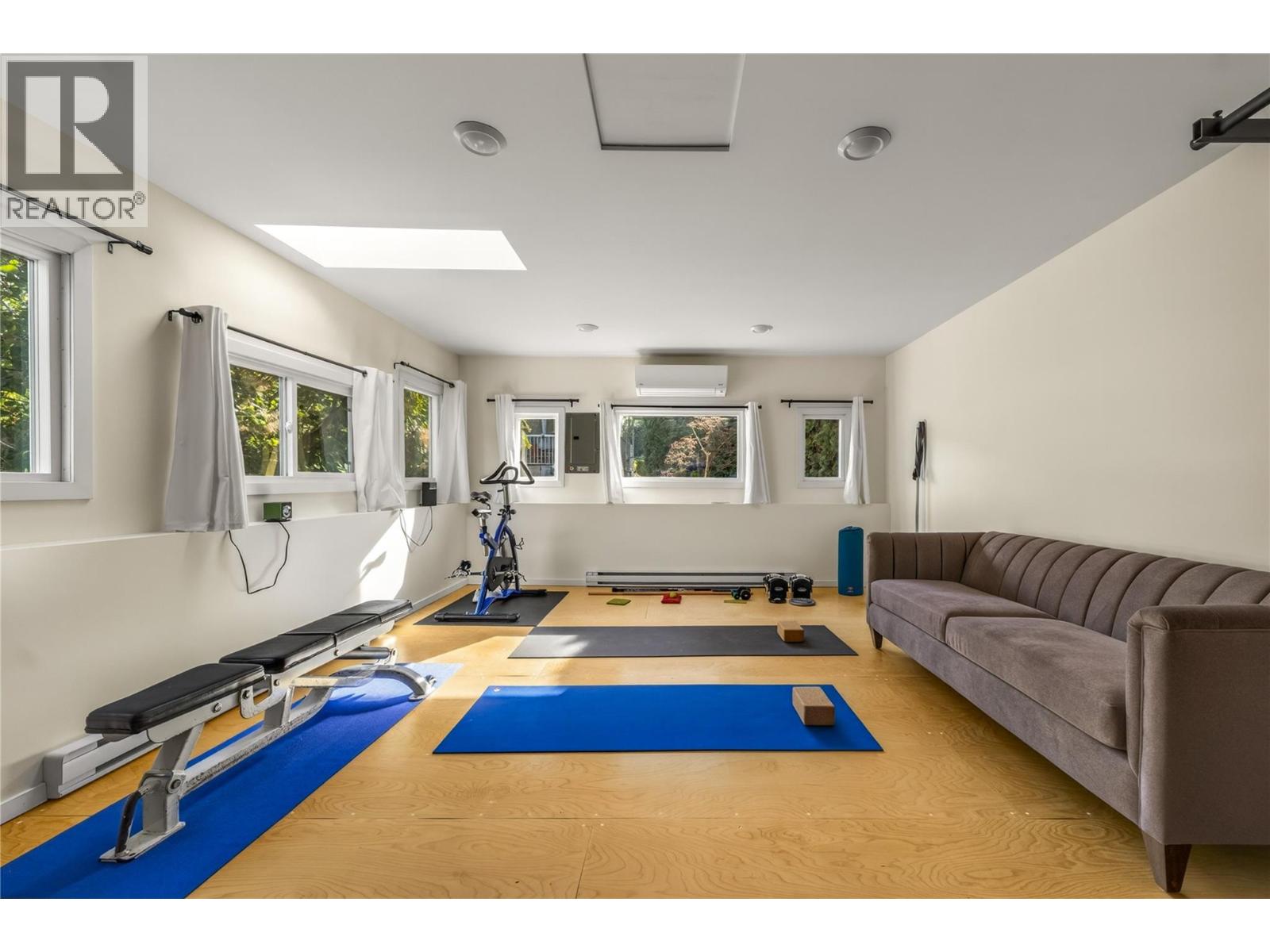913 Moosejaw Street, Penticton