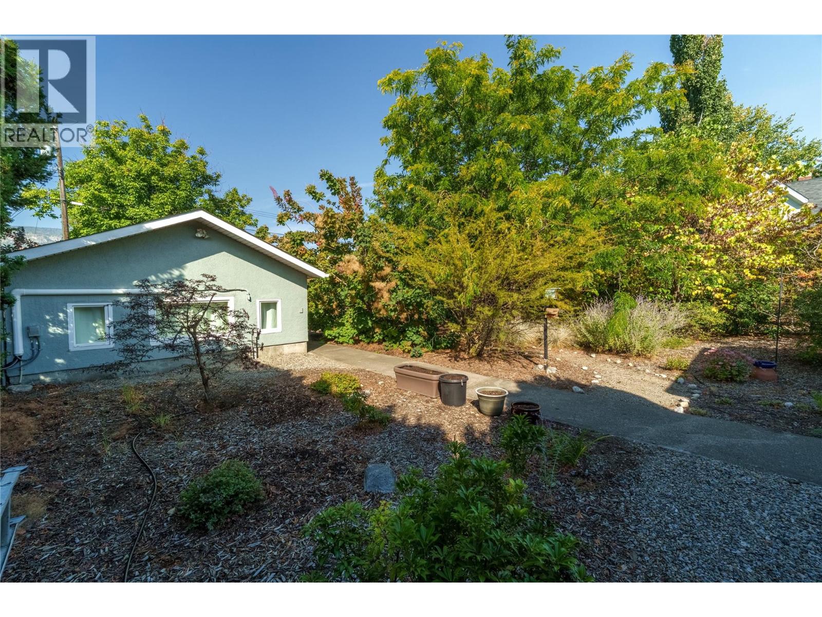 913 Moosejaw Street, Penticton