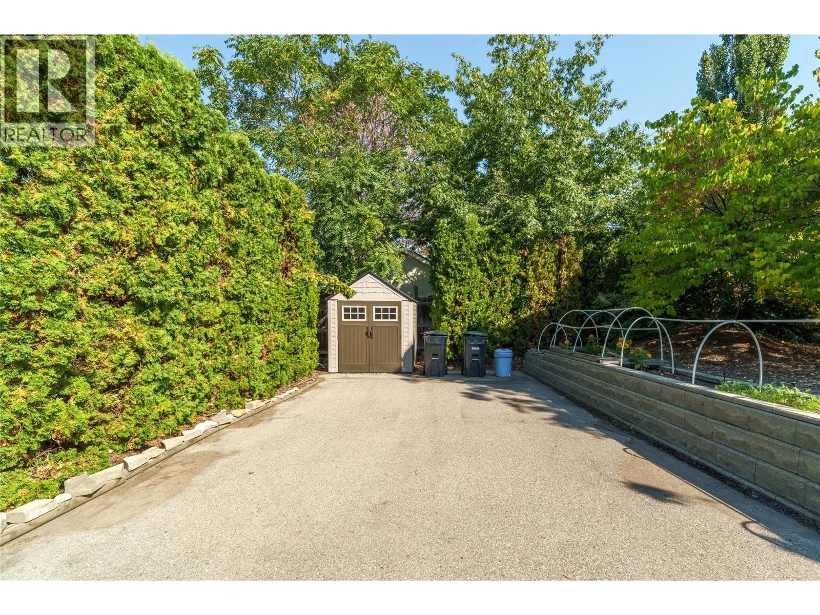 913 Moosejaw Street, Penticton