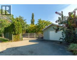 913 Moosejaw Street, Penticton, BC V2A5T5 Photo 37