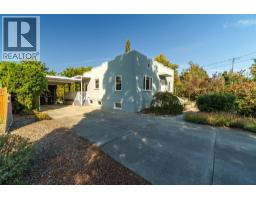 913 Moosejaw Street, Penticton, BC V2A5T5 Photo 42