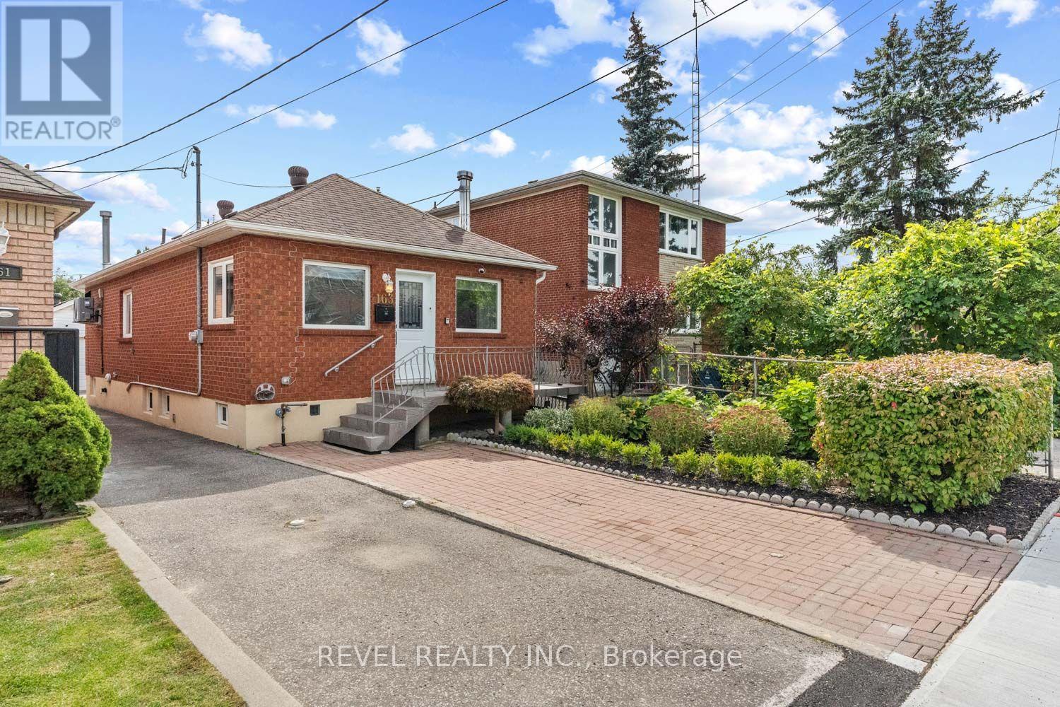 163 NORTHLAND AVENUE - 31