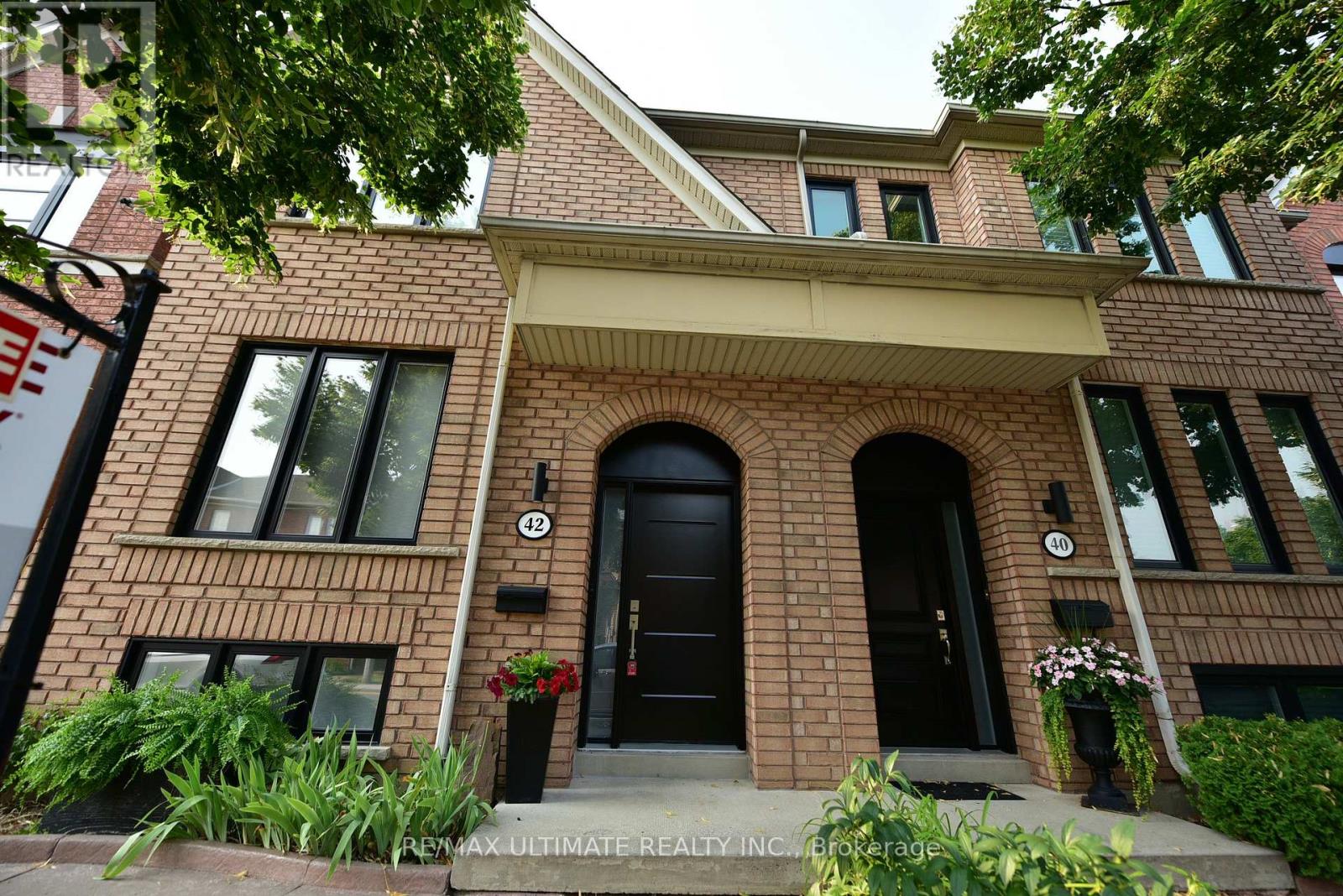 42 VIELLA STREET, Toronto (Junction Area)