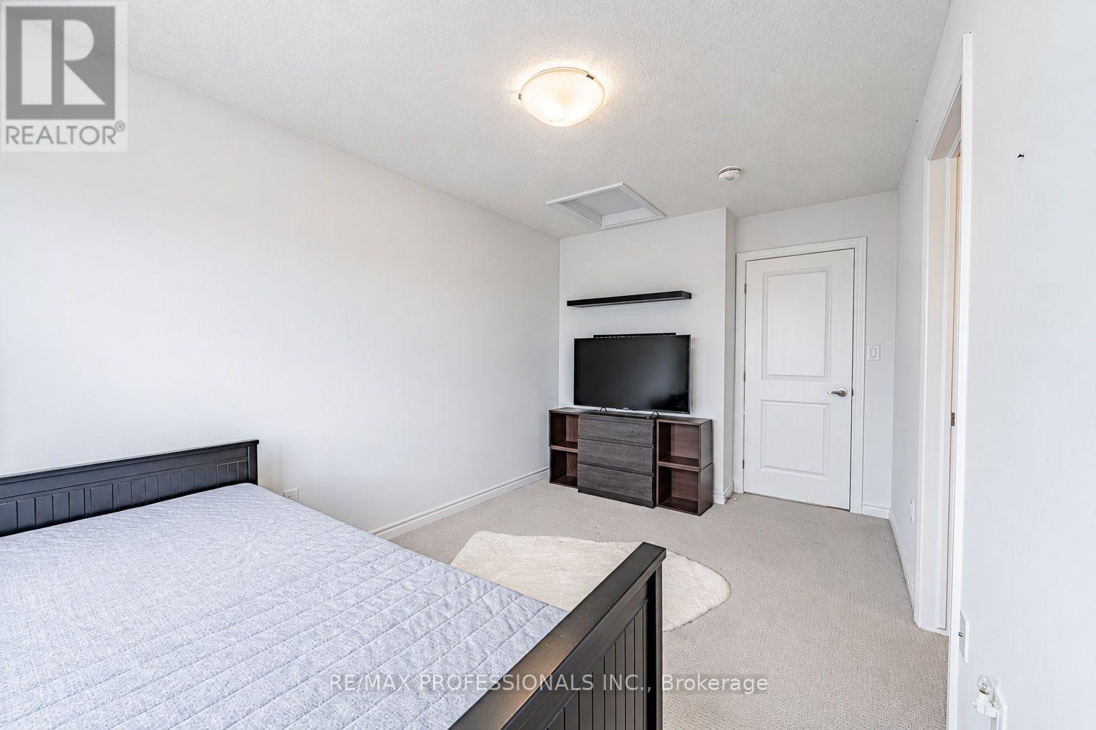 #19 61 SOHO STREET - Image 9