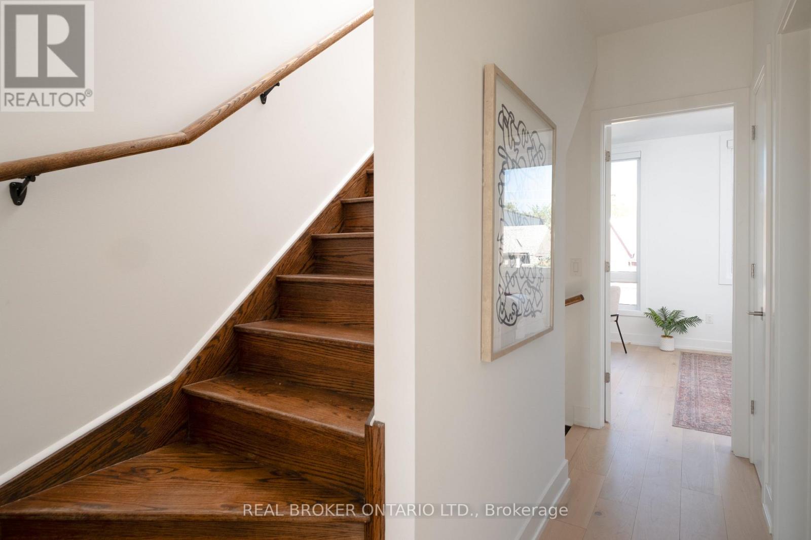 62A PERTH AVENUE - 22