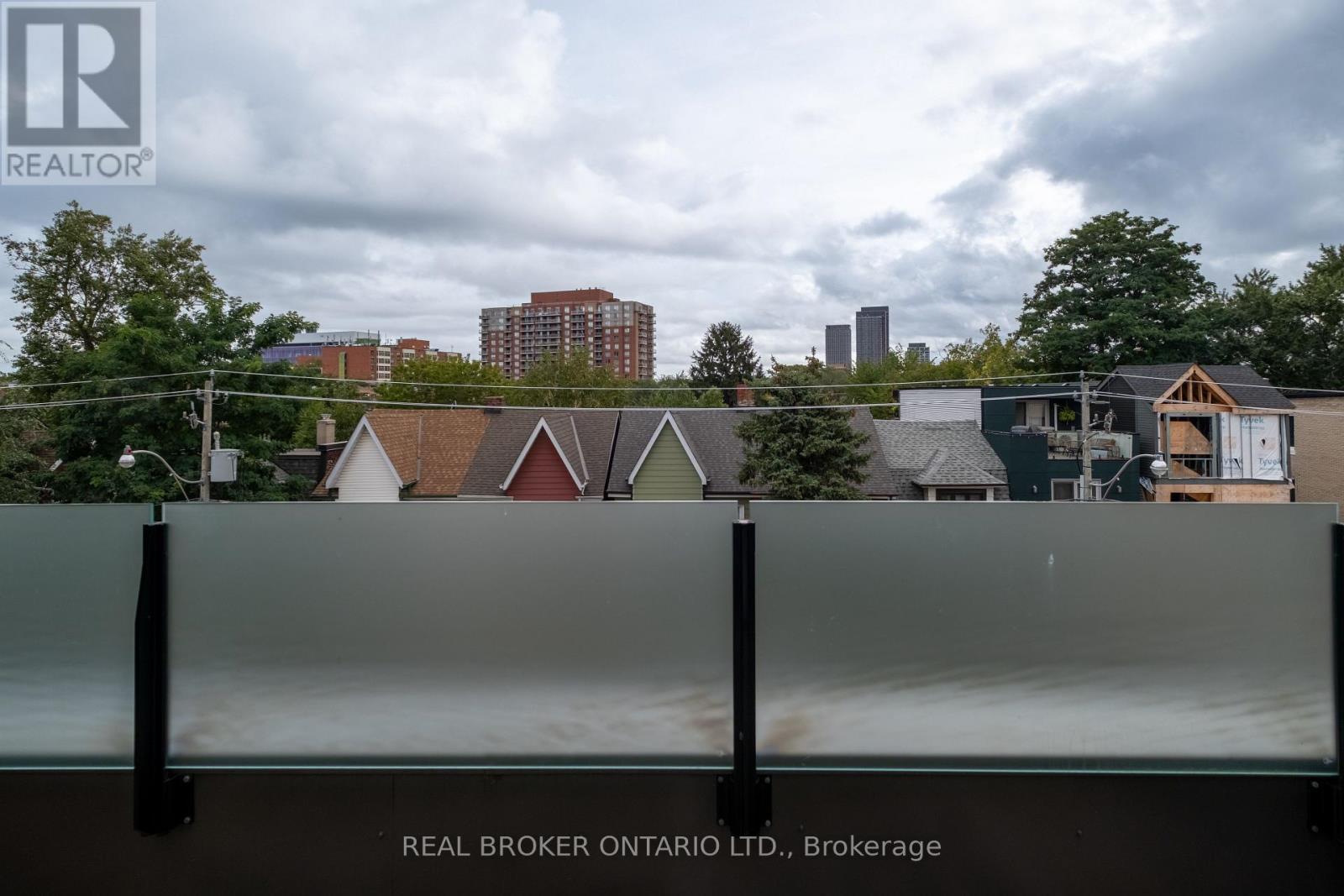 62A PERTH AVENUE - Image 39