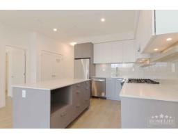 319 13760 75a Avenue, Surrey, BC V3W3W5 Photo 8