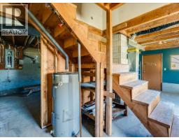 3168 Pass Creek Road, Crescent Valley, BC V0G1H0 Photo 23