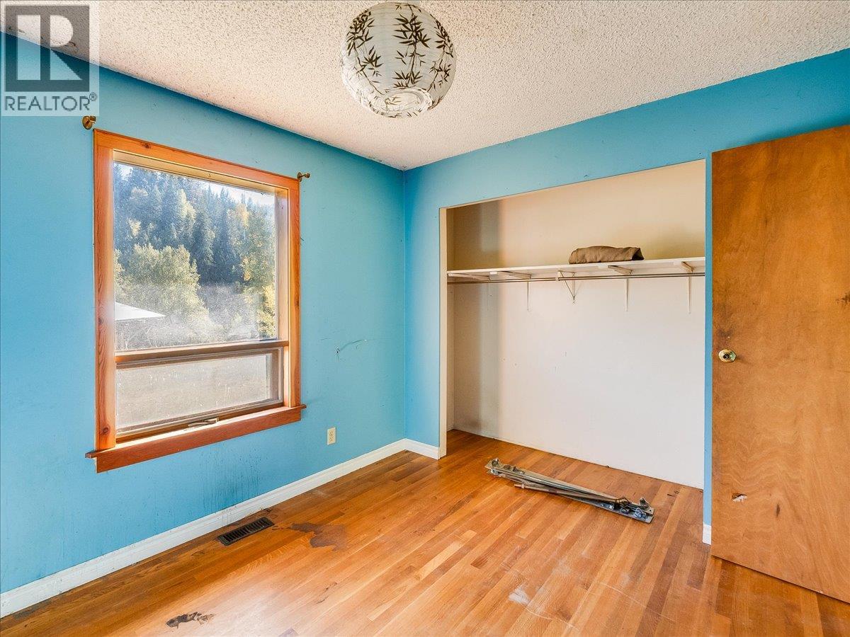 3168 Pass Creek Road - Image 15
