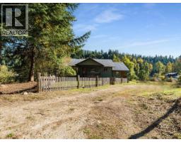 3168 Pass Creek Road, Crescent Valley, BC V0G1H0 Photo 43