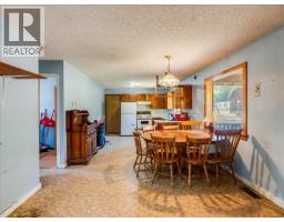 3168 Pass Creek Road, Crescent Valley, BC V0G1H0 Photo 9