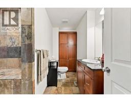 3pc Bathroom - 5432 Bannerman Drive Nw, Calgary, AB T2L1W2 Photo 18