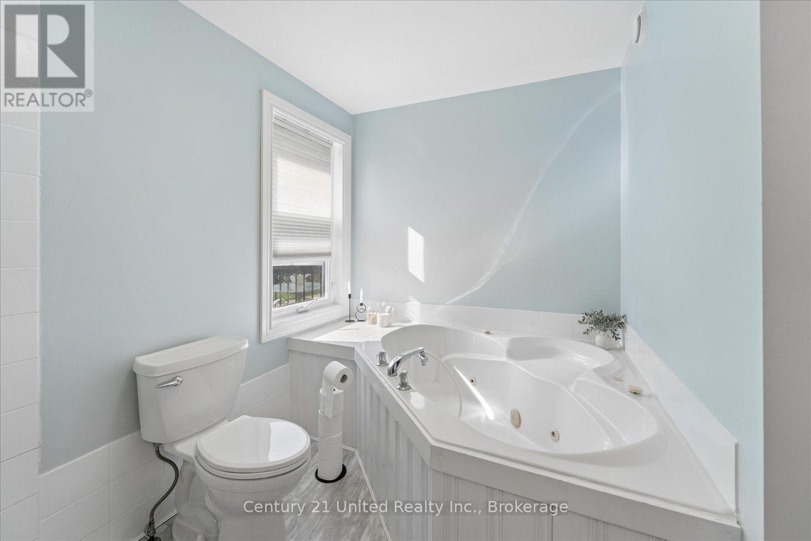 1923 Pratts Marina Road, Selwyn, ON photo 24