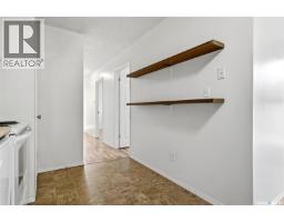 Laundry room - 185 Thomson Avenue, Regina, SK S4N5L2 Photo 11