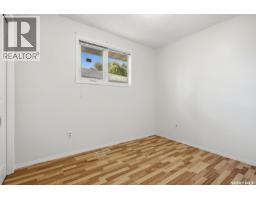 185 Thomson Avenue, Regina, SK S4N5L2 Photo 18