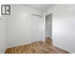 185 Thomson Avenue, Regina, SK S4N5L2 Photo 20