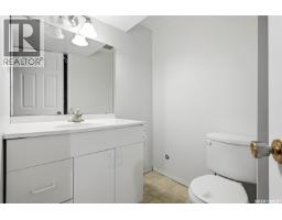 185 Thomson Avenue, Regina, SK S4N5L2 Photo 30