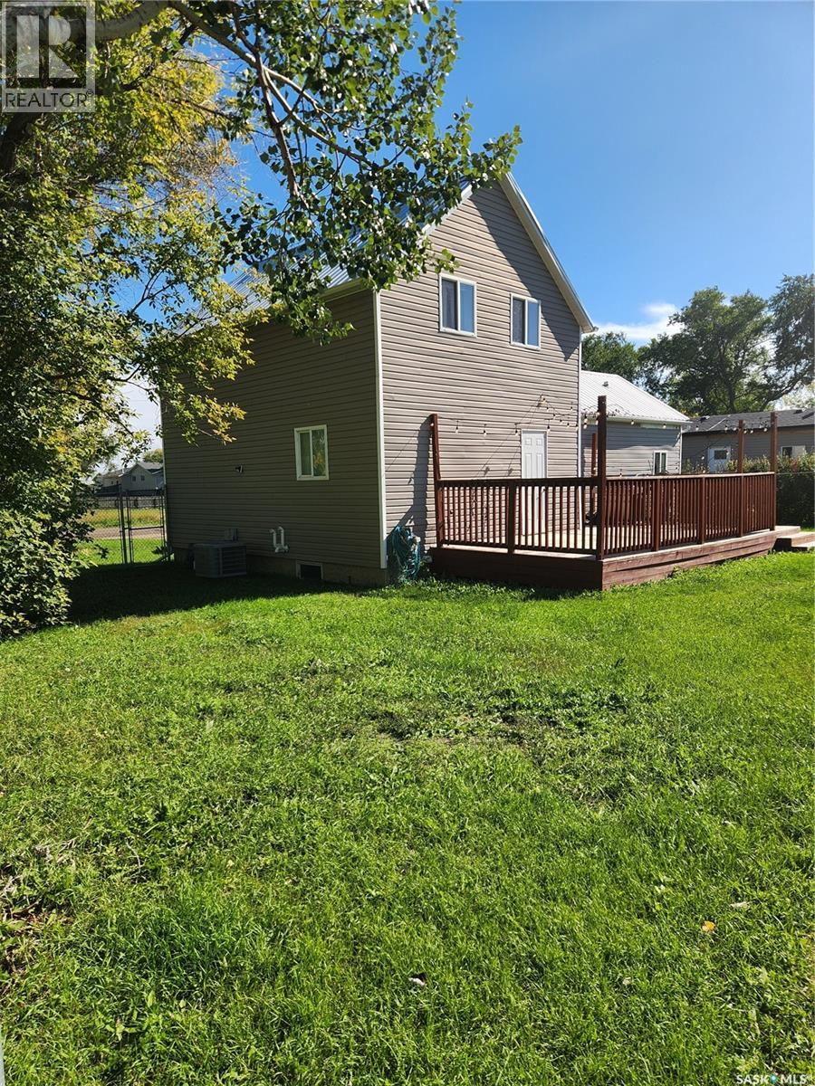 748 Market STREET, Bethune — photo 4