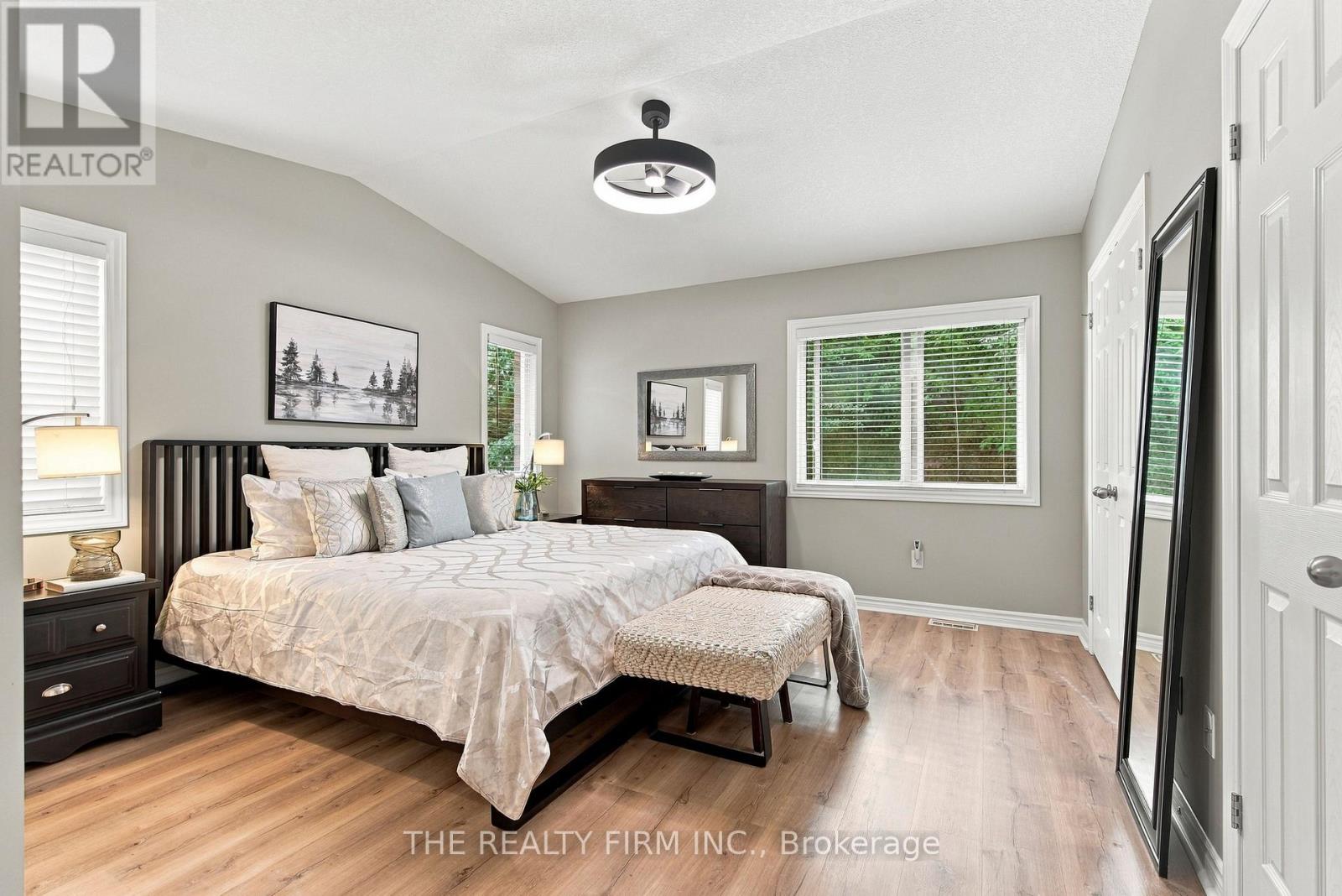 #71 869 WHETHERFIELD STREET - Image 21