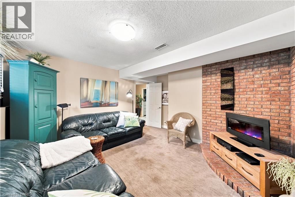24 PRIMROSE Path - Image 28