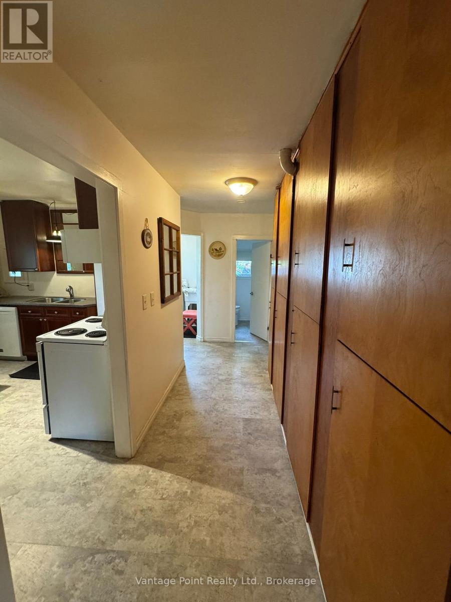 316057 6 HIGHWAY - Image 20