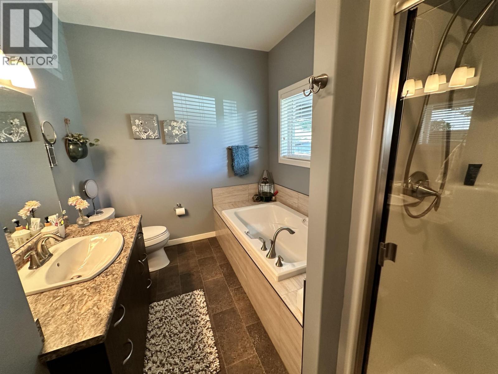 4162 LAC LA HACHE STATION ROAD - 29