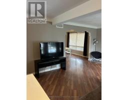 182 York Street E, St  Catharines, ON L2R6G2 Photo 6