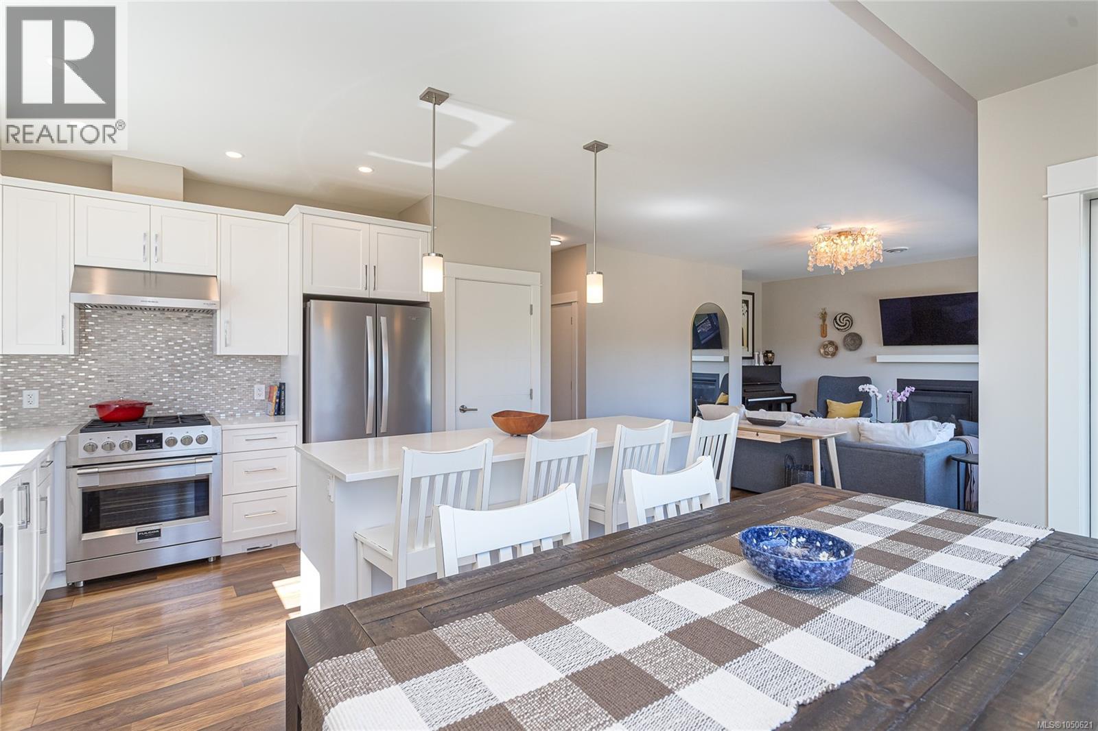 3455 Sparrowhawk Ave - 13