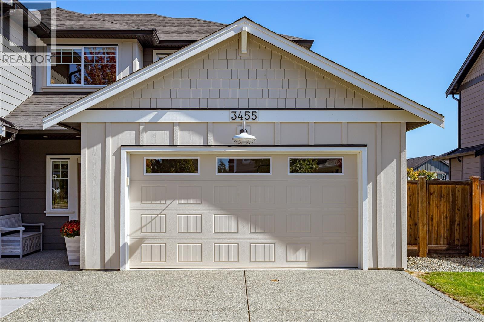 3455 Sparrowhawk Ave - 2