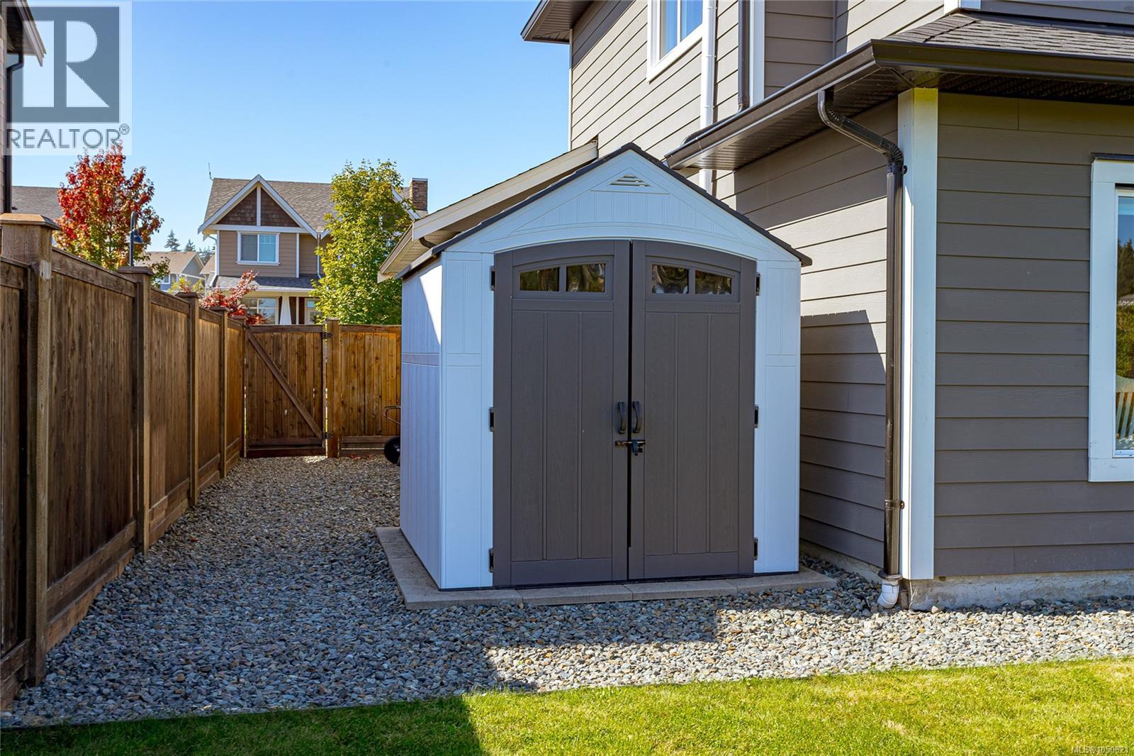 3455 Sparrowhawk Ave - 52