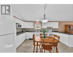 4052 Ash Crescent, Severn, ON L3V6H4 Photo 6