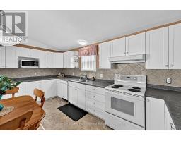 4052 Ash Crescent, Severn, ON L3V6H4 Photo 7