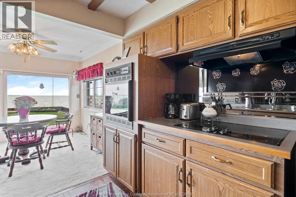 13122 Riverside DRIVE East - 11
