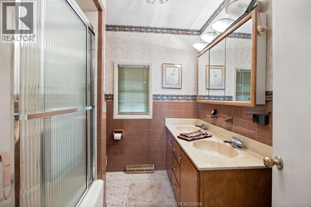 13122 Riverside DRIVE East - 19