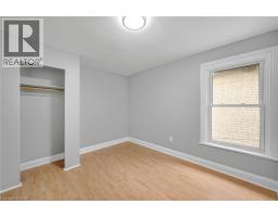 Living room - 211 Wentworth Street N, Hamilton, ON L8L5V6 Photo 13