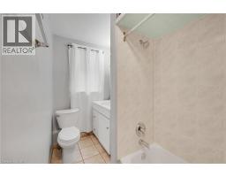 Laundry room - 211 Wentworth Street N, Hamilton, ON L8L5V6 Photo 14