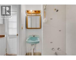 Kitchen - 211 Wentworth Street N, Hamilton, ON L8L5V6 Photo 20