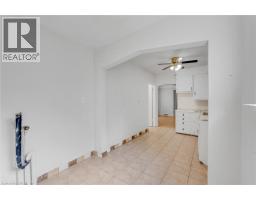 Foyer - 211 Wentworth Street N, Hamilton, ON L8L5V6 Photo 21