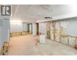 4pc Bathroom - 211 Wentworth Street N, Hamilton, ON L8L5V6 Photo 25