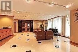 710 - 633 Bay Street, Toronto, ON M5G2G4 Photo 11