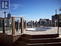 710 - 633 Bay Street, Toronto, ON M5G2G4 Photo 13