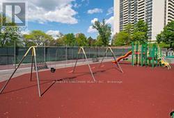 260 Seneca Hill Drive, Toronto, ON M2J4S6 Photo 13