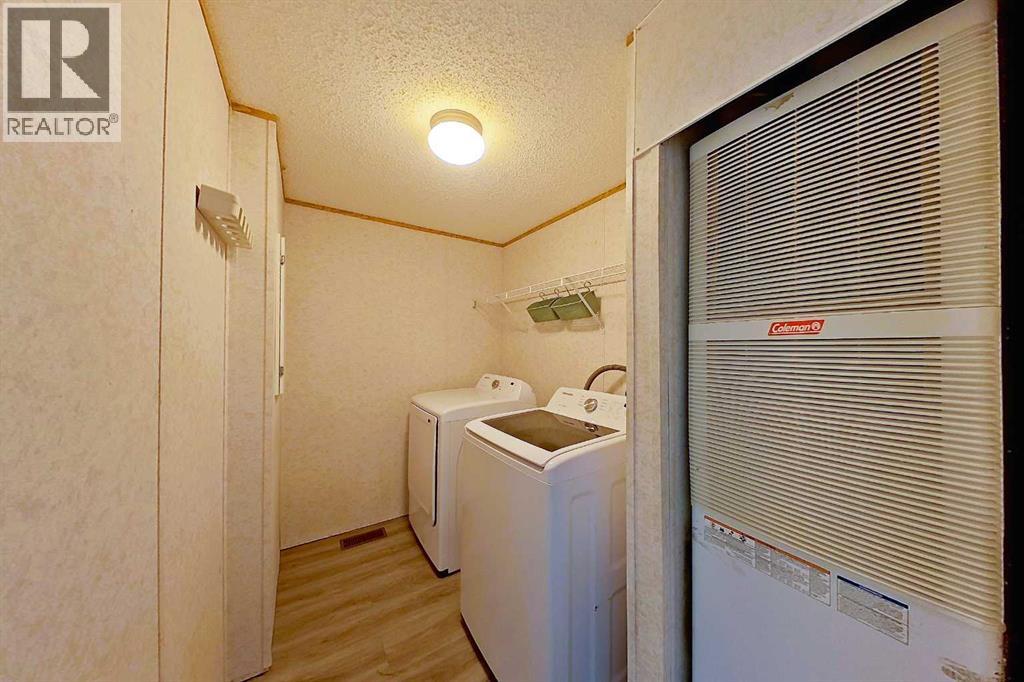 1006 9 Avenue - 13
