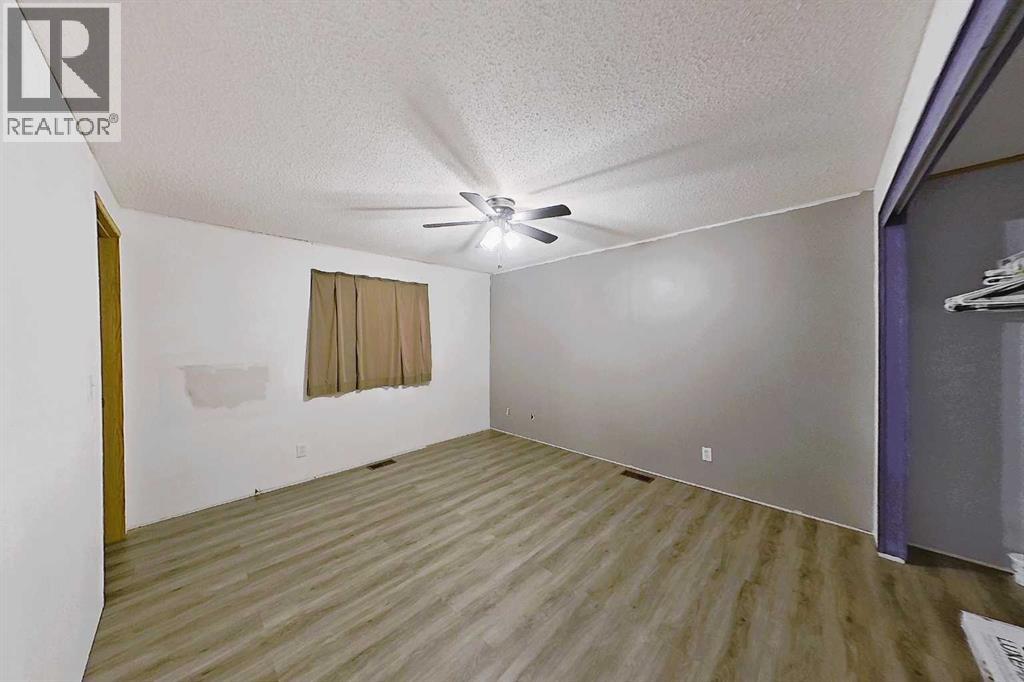 1006 9 Avenue - 19